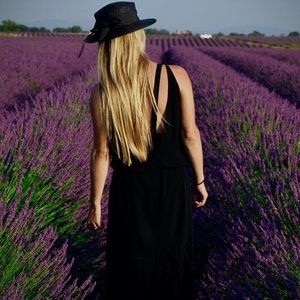 Meet your Posher, Steph